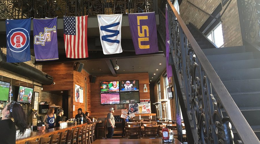 Standard Bar & Grill